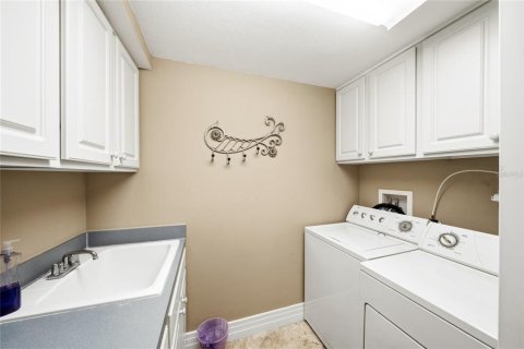 Купить кондоминиум в Клируотер, Флорида 12 комнат, 432.55м2, № 2204993 - фото 20