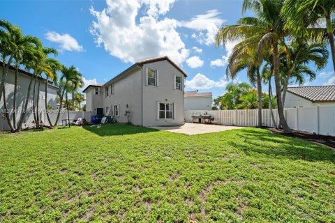 House in Miramar, Florida 5 bedrooms, 242.2 sq.m. № 2399971 - photo 28