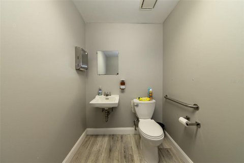 Immobilier commercial à vendre à Palm Coast, Floride: 565.77 m2 № 2131677 - photo 8