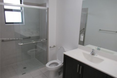Villa ou maison à louer à Homestead, Floride: 4 chambres, 216.37 m2 № 2402210 - photo 11