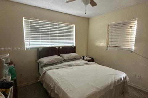 Propiedad comercial en venta en Riviera Beach, Florida, 263.66 m2 № 1990662 - foto 23