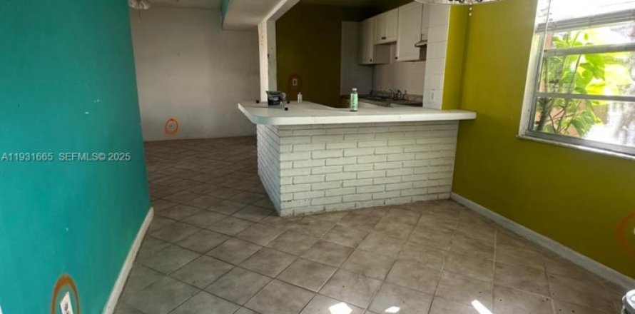 Propiedad comercial en Riviera Beach, Florida 263.66 m2 № 1990662