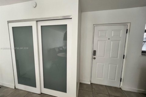 Copropriété à vendre à Miami, Floride: 1 chambre, 67.17 m2 № 2246129 - photo 26