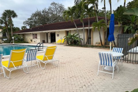 Condominio en venta en Lauderhill, Florida, 2 dormitorios, 100.8 m2 № 1979355 - foto 5