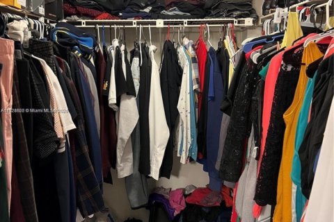 Condominio en venta en Lauderhill, Florida, 2 dormitorios, 100.8 m2 № 1979355 - foto 13