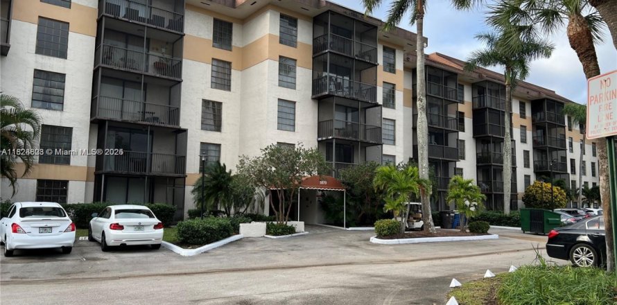 Condominio en Lauderhill, Florida, 2 dormitorios  № 1979355