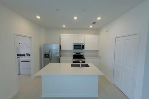 Touwnhouse à vendre à Clermont, Floride: 3 chambres, 163.04 m2 № 2284356 - photo 9