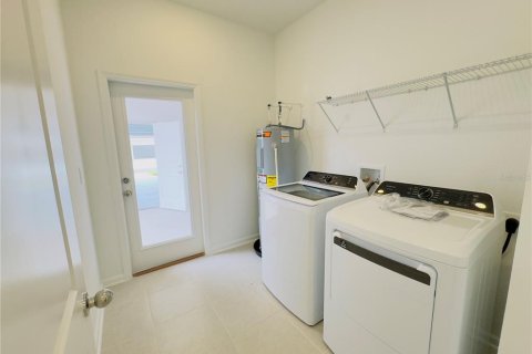 Touwnhouse à vendre à Clermont, Floride: 3 chambres, 163.04 m2 № 2284356 - photo 14