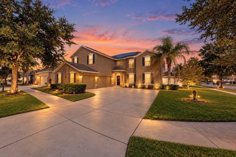 Villa ou maison à Riverview, Floride 5 chambres, 342.44 m2 № 2423637