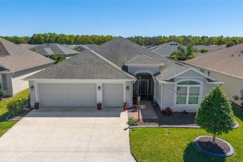House in The Villages, Florida 3 bedrooms, 178.37 sq.m. № 1584444 - photo 2