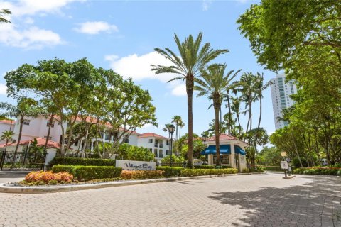 Copropriété à louer à Aventura, Floride: 1 chambre, 82.96 m2 № 1934168 - photo 1