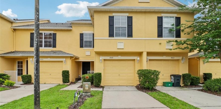 Touwnhouse à Oviedo, Floride 3 chambres, 137.5 m2 № 2224883