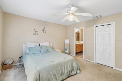 Touwnhouse à vendre à Oviedo, Floride: 3 chambres, 137.5 m2 № 2224883 - photo 13