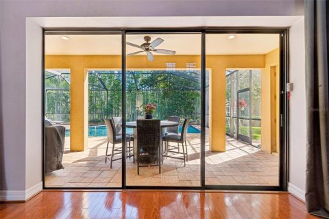 House in Land O' Lakes, Florida 6 bedrooms, 399.48 sq.m. № 2130971 - photo 19