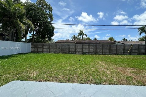 House in Fort Lauderdale, Florida 3 bedrooms, 144.93 sq.m. № 1987082 - photo 19
