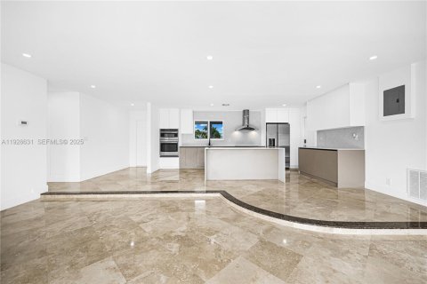 House in Fort Lauderdale, Florida 3 bedrooms, 144.93 sq.m. № 1987082 - photo 9