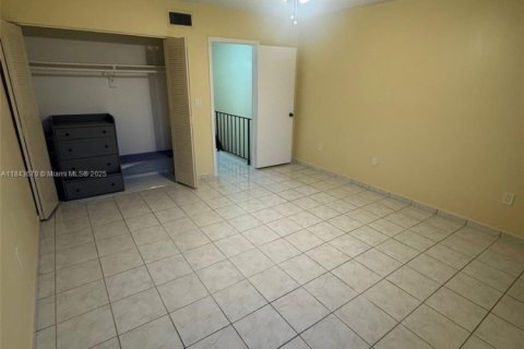 Купить кондоминиум в Хайалиа, Флорида 2 спальни, 112.23м2, № 1839415 - фото 15
