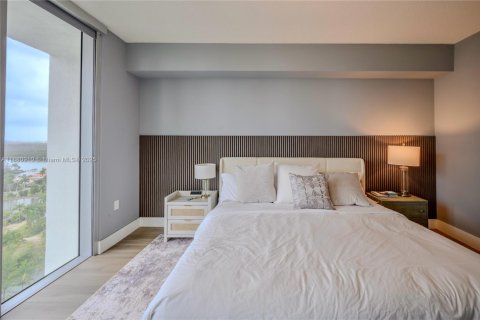 Condo in Sunny Isles Beach, Florida, 3 bedrooms  № 1921977 - photo 17