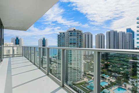 Condo in Sunny Isles Beach, Florida, 3 bedrooms  № 1921977 - photo 22