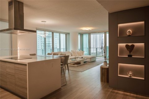 Condo in Sunny Isles Beach, Florida, 3 bedrooms  № 1921977 - photo 4