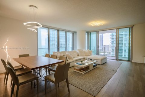 Condo in Sunny Isles Beach, Florida, 3 bedrooms  № 1921977 - photo 15