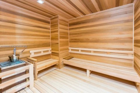 Condo in Sunny Isles Beach, Florida, 3 bedrooms  № 1921977 - photo 27