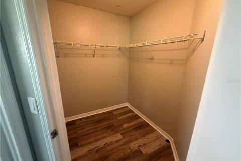Condo in Orlando, Florida, 2 bedrooms  № 2225275 - photo 20