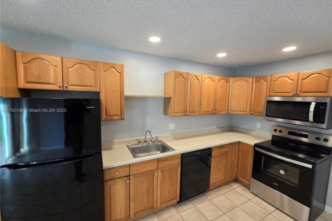 House in Stuart, Florida 3 bedrooms, 99.68 sq.m. № 1628166 - photo 11