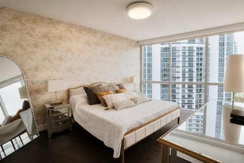 Condo in Sunny Isles Beach, Florida, 3 bedrooms № 2090665 - photo 17