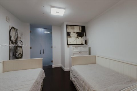 Condo in Sunny Isles Beach, Florida, 3 bedrooms № 2090665 - photo 29