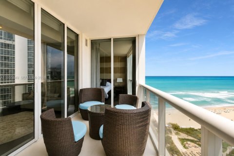 Condo in Sunny Isles Beach, Florida, 3 bedrooms № 2090665 - photo 7