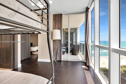 Condo in Sunny Isles Beach, Florida, 3 bedrooms № 2090665 - photo 21