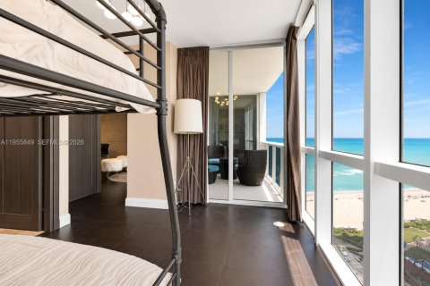Condo in Sunny Isles Beach, Florida, 3 bedrooms № 2090665 - photo 13