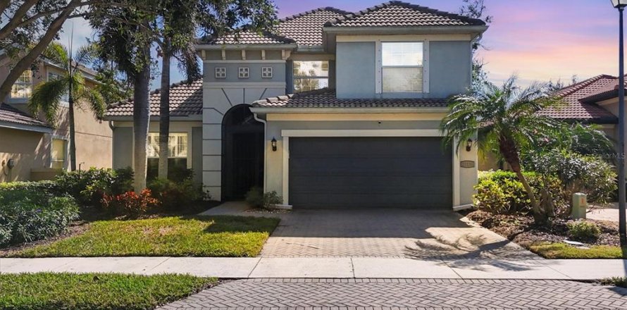 House in Venice, Florida 3 bedrooms, 237.92 sq.m. № 1565669