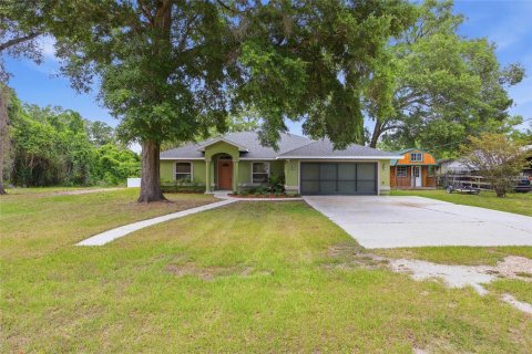 House in Summerfield, Florida 3 bedrooms, 172.8 sq.m. № 2142441
