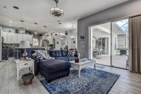 Villa ou maison à vendre à Land O' Lakes, Floride: 4 chambres, 230.96 m2 № 1886723 - photo 21