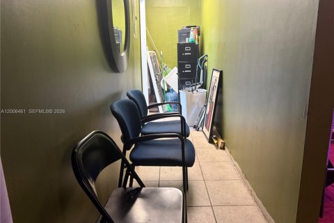 Propiedad comercial en venta en Lauderhill, Florida № 2071121 - foto 15