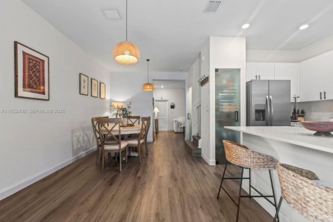 Купить таунхаус в Хомстед, Флорида 3 спальни, 137.77м2, № 2007424 - фото 5