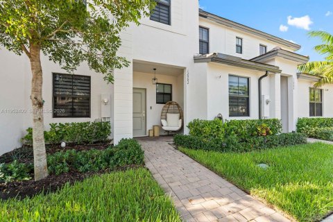 Купить таунхаус в Хомстед, Флорида 3 спальни, 137.77м2, № 2007424 - фото 24