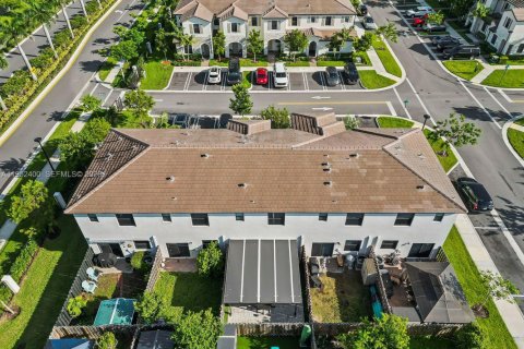 Купить таунхаус в Хомстед, Флорида 3 спальни, 137.77м2, № 2007424 - фото 30