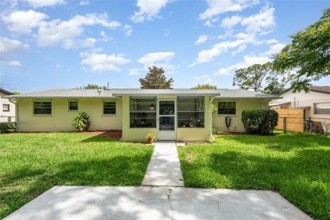 House in South Daytona, Florida 3 bedrooms, 133.78 sq.m. № 1787639 - photo 22