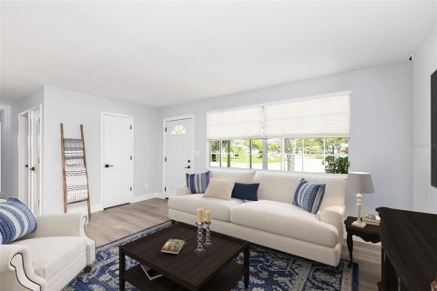 House in South Daytona, Florida 3 bedrooms, 133.78 sq.m. № 1787639 - photo 5