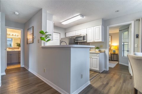 Condo in Orlando, Florida, 2 bedrooms  № 2380429 - photo 6