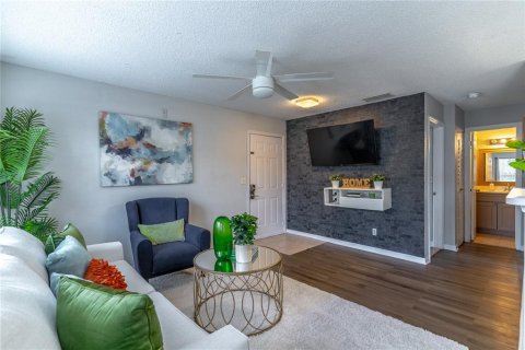 Condo in Orlando, Florida, 2 bedrooms  № 2380429 - photo 10