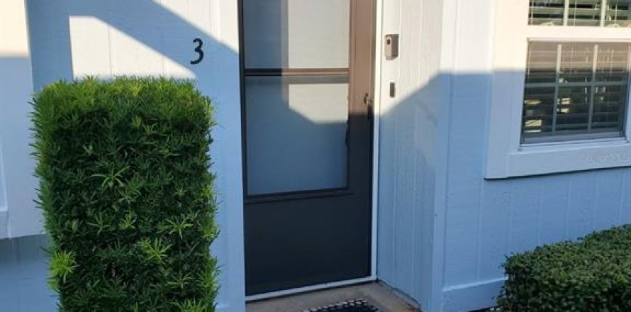 Condo in Port Richey, Florida, 2 bedrooms  № 2221443