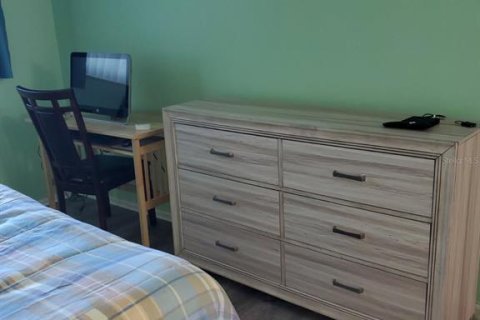 Condo in Port Richey, Florida, 2 bedrooms  № 2221443 - photo 15