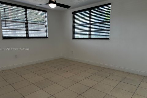 Copropriété à louer à Plantation, Floride: 2 chambres, 104.89 m2 № 1922295 - photo 17