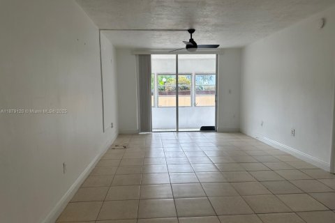 Copropriété à louer à Plantation, Floride: 2 chambres, 104.89 m2 № 1922295 - photo 7