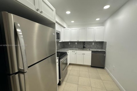 Copropriété à louer à Plantation, Floride: 2 chambres, 104.89 m2 № 1922295 - photo 14