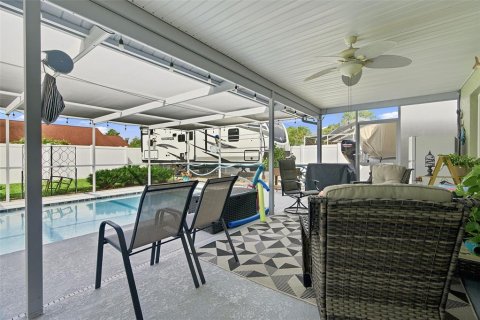 House in Spring Hill, Florida 2 bedrooms, 126.72 sq.m. № 2208987 - photo 5